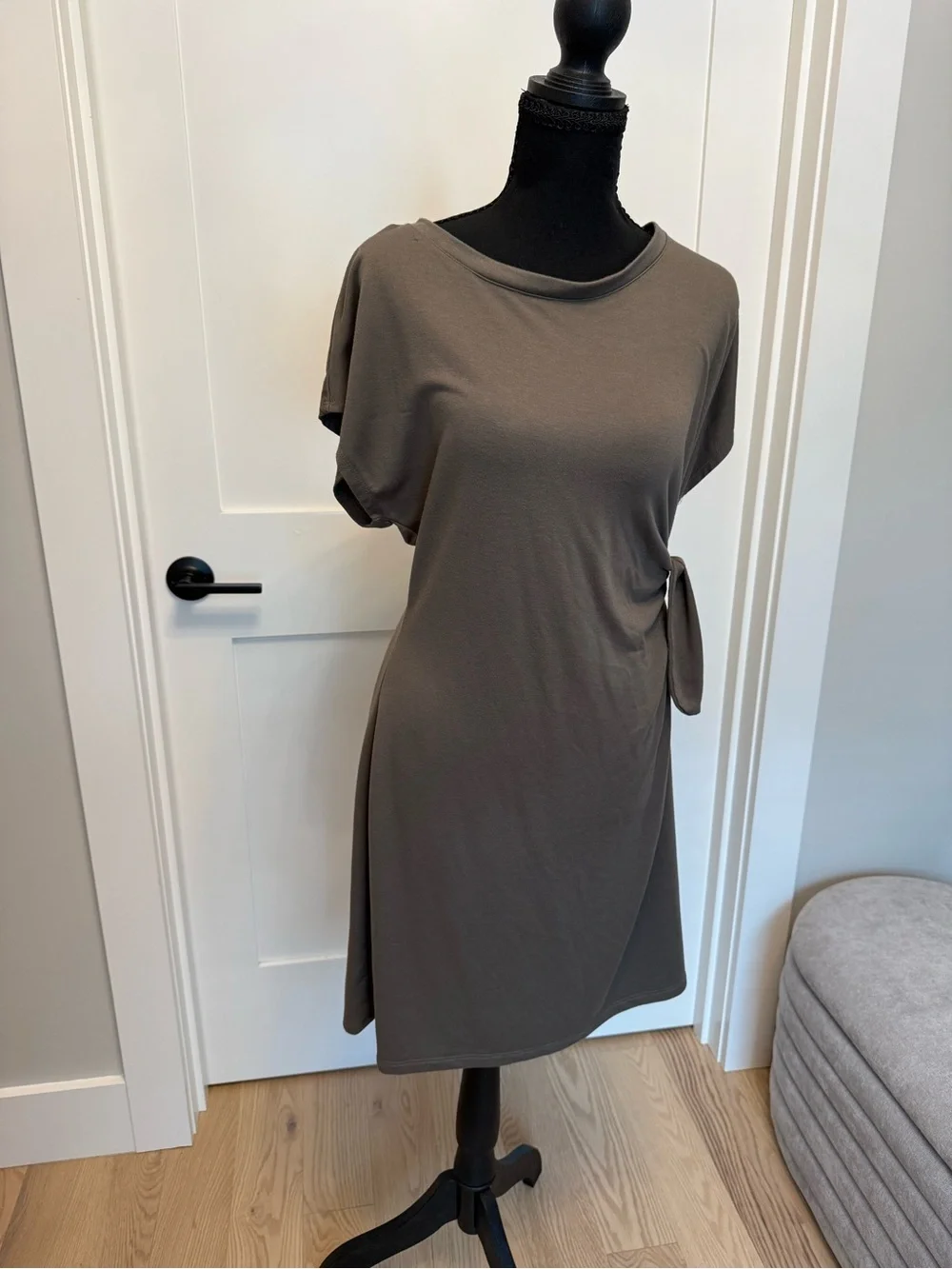 Cable & Gauge Taupe Side-Tie Midi Dress - Picture 3 of 3